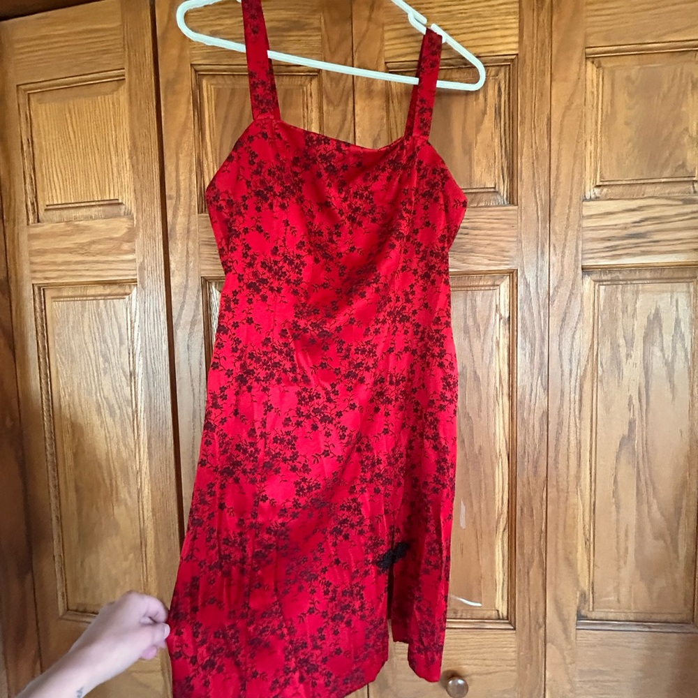 🤍Vintage Red Dawn Joy Dress - Picture 2 of 8
